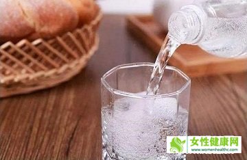 孕妇可以喝苏打水吗  贵州月子中心坐月子可以喝苏打水吗