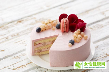 孕妇可以吃蛋糕吗 云南月子中心坐月子可以吃蛋糕吗